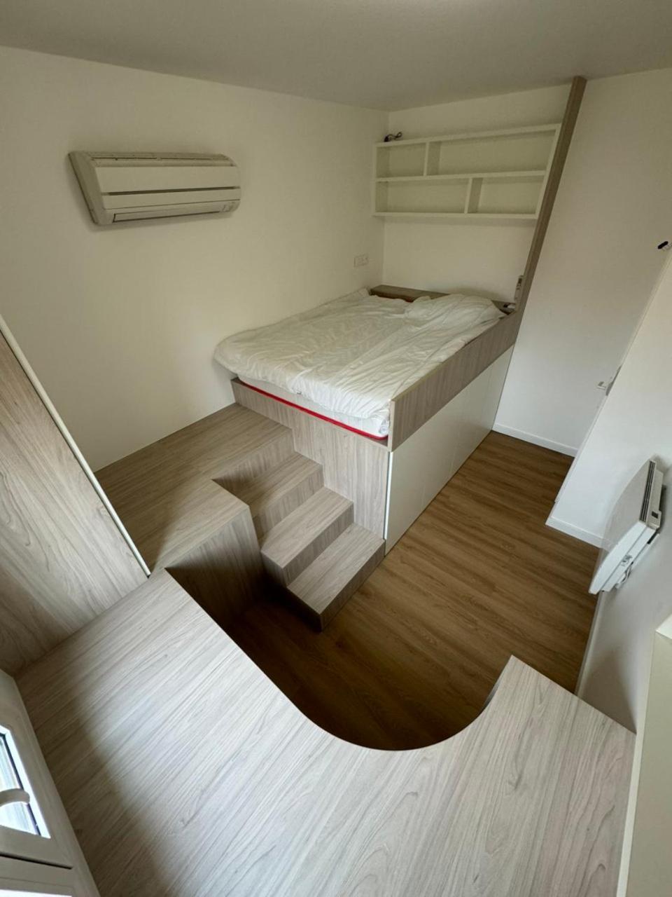Face A La Mer Avec Clim, Wifi, Parking 르발카레스 외부 사진